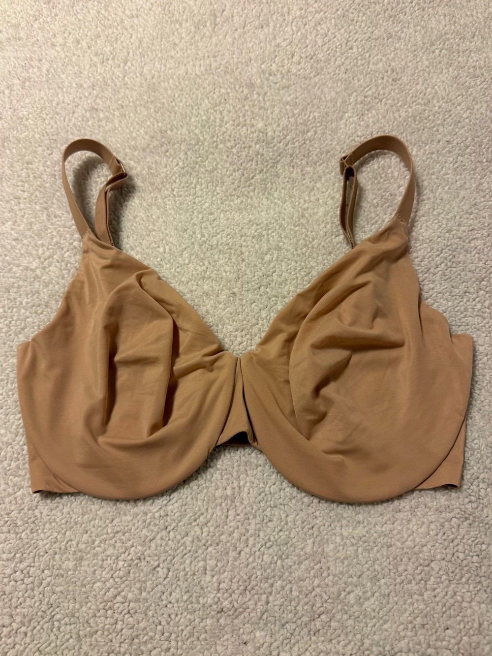SKIMS Tan Unlined Underwire Bra 32DDDD G Barely There Comfort Seamless Nude
